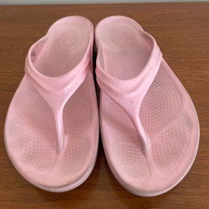 Oofos Pink Flip Flop